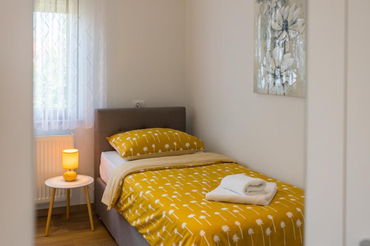 Appartement Lumalu à Galižana Extérieur photo