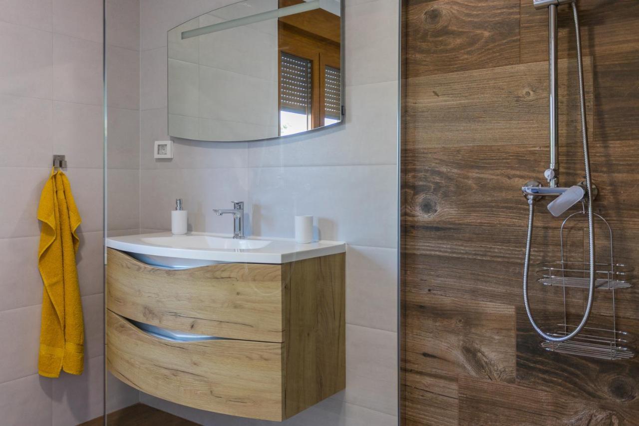 Appartement Lumalu à Galižana Extérieur photo