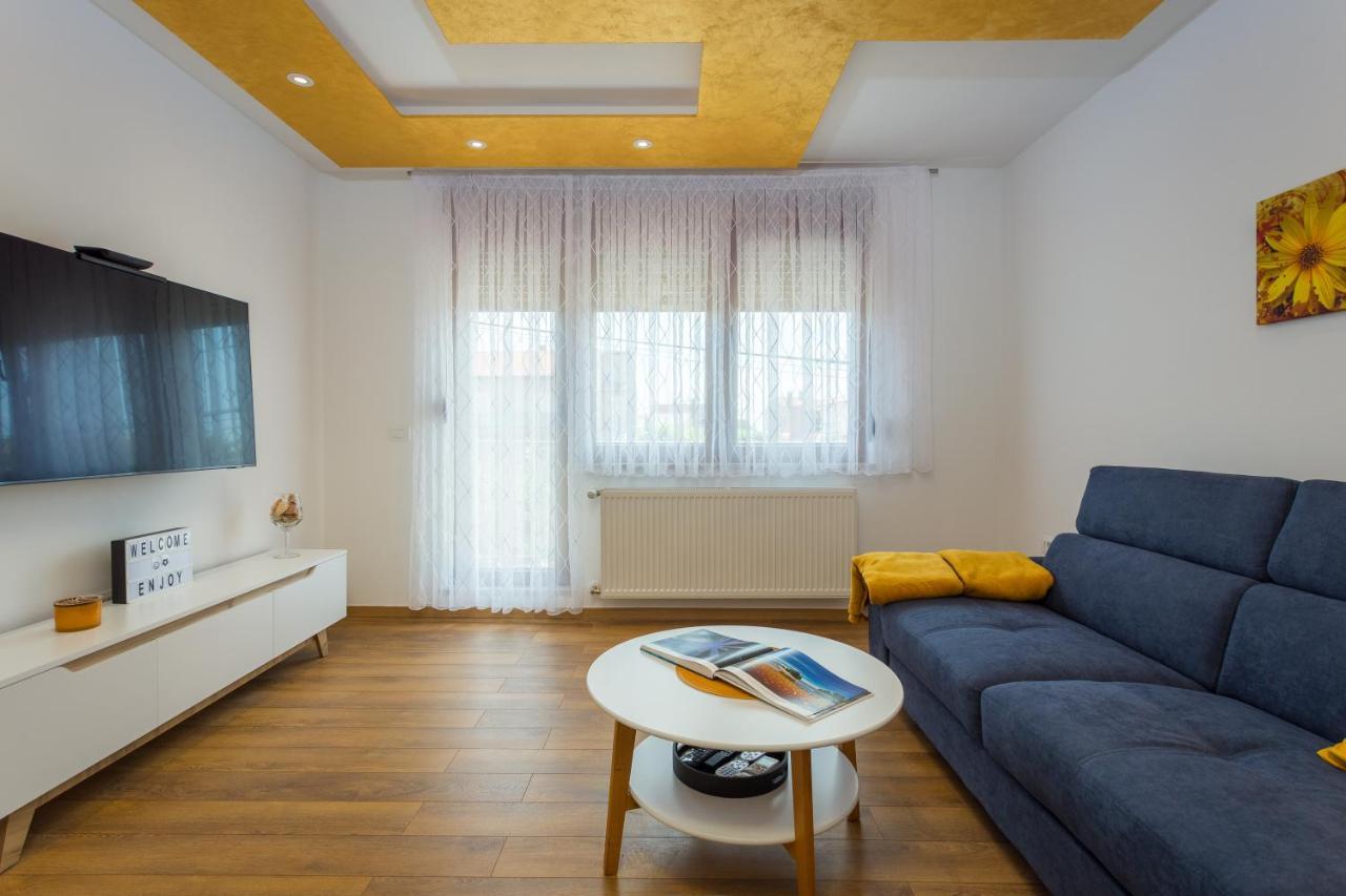 Appartement Lumalu à Galižana Extérieur photo