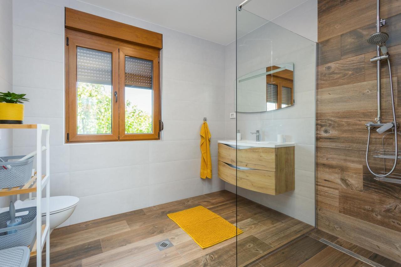 Appartement Lumalu à Galižana Extérieur photo